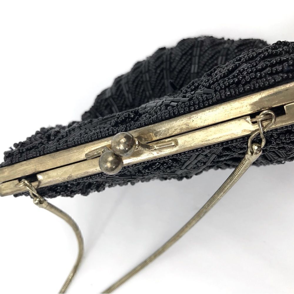 Black Beaded Retro Shell Shaped Mini Shoulder Bag - Picture 10 of 12